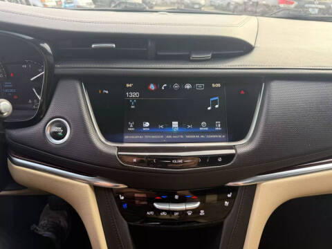 2017 Cadillac XT5 Premium Luxury