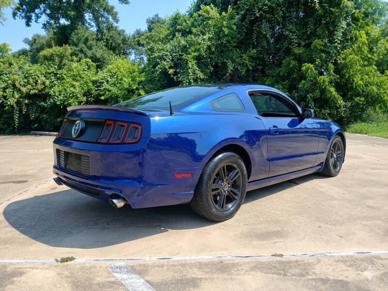 2013 Ford Mustang V6