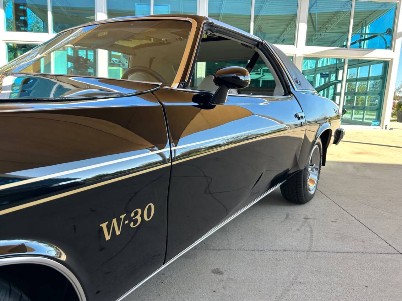 1975 Oldsmobile Cutlass 11
