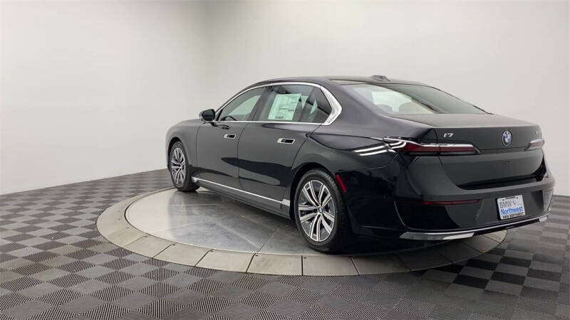 2024 BMW i7 eDrive50