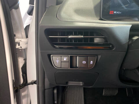 2025 Kia EV6 Light Long Range