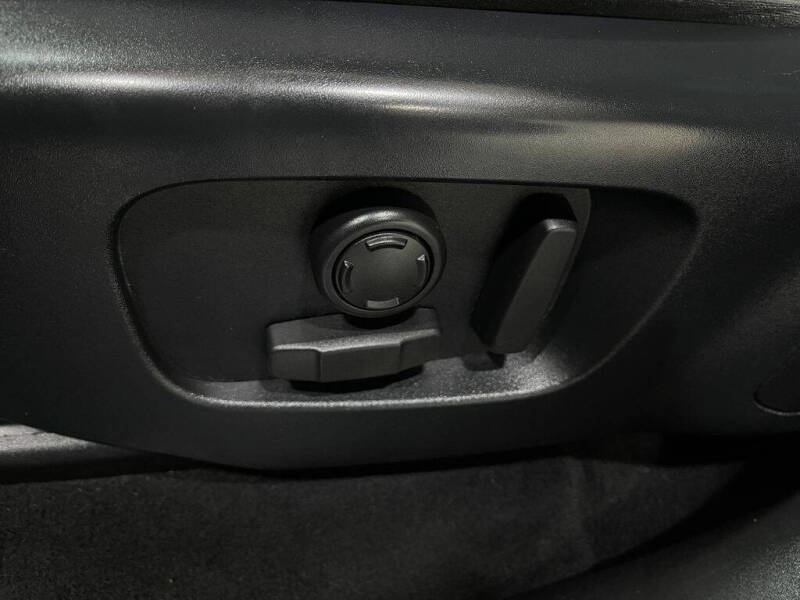 2020 Land Rover Range Rover Velar P250 R-Dynamic S