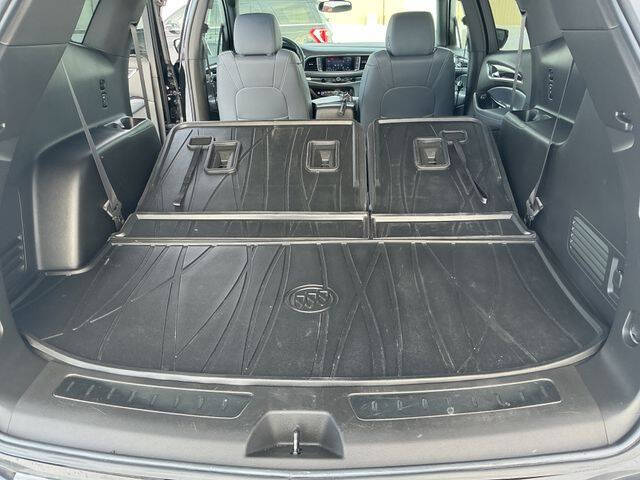 2022 Buick Enclave Essence