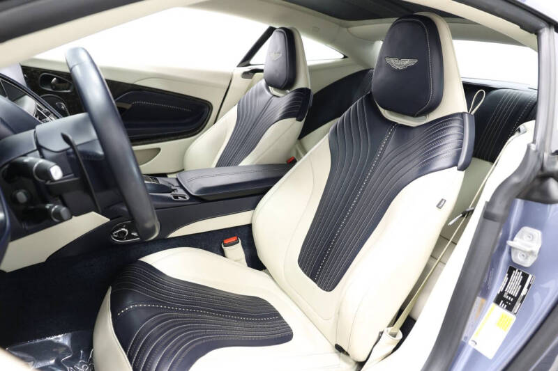 2019 Aston Martin DB11 V8