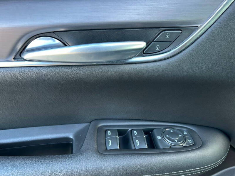 2023 Cadillac XT5 Luxury