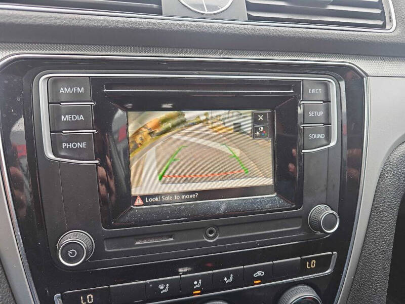 2016 Volkswagen Passat 1.8T S