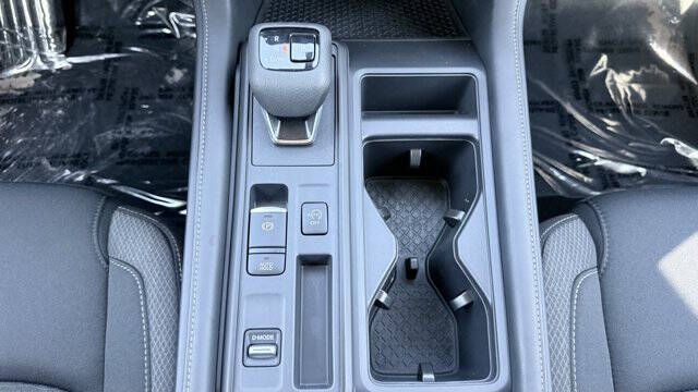 2025 Nissan Pathfinder S