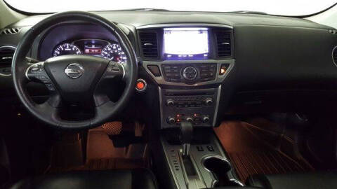 2018 Nissan Pathfinder SL