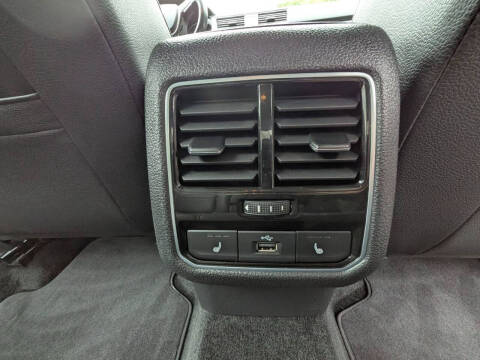 2017 Volkswagen Passat 1.8T SE