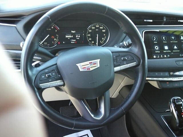 2021 Cadillac XT4 Premium Luxury