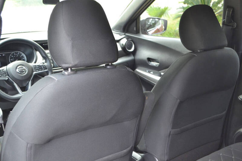 2019 Nissan Kicks SV