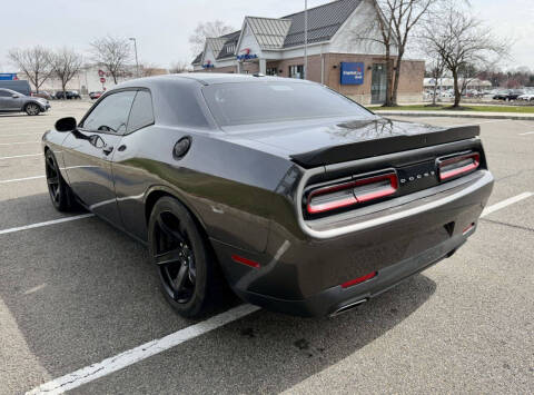 2016 Dodge Challenger SXT