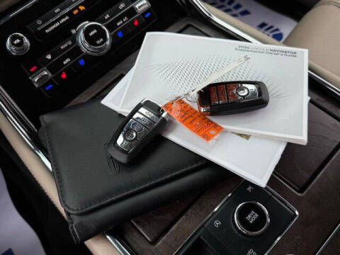 2024 Lincoln Navigator Premiere