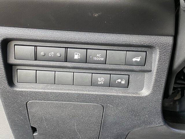 2024 Mitsubishi Outlander PHEV SEL