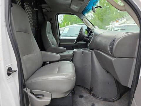 2005 Ford E-Series E-350 SD