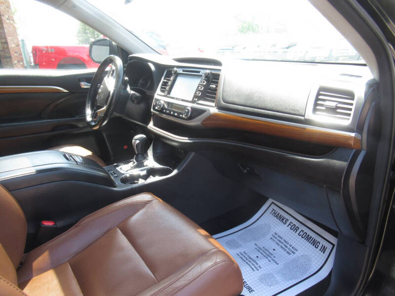 2017 Toyota Highlander