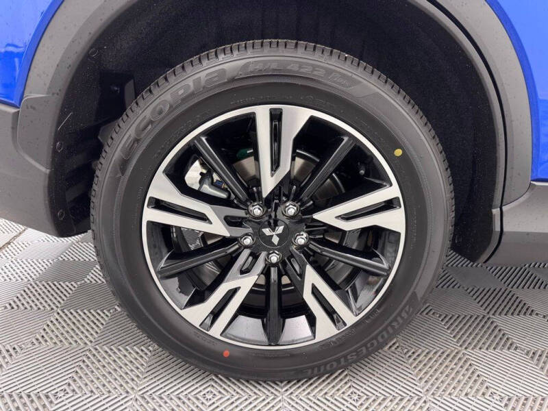 2025 Mitsubishi Eclipse Cross SE