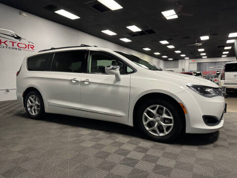 2020 Chrysler Pacifica for sale at Boktor Motors - Las Vegas in Las Vegas NV