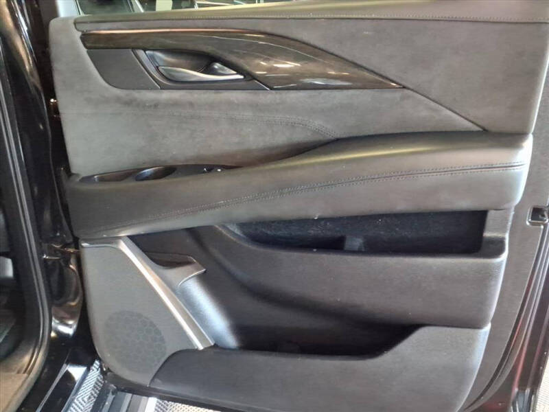 2018 Cadillac Escalade ESV Platinum