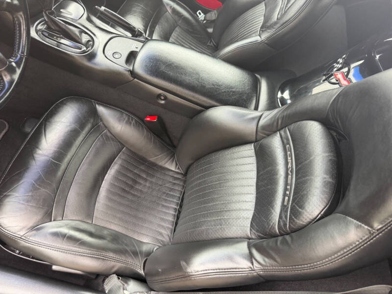 2004 Chevrolet Corvette