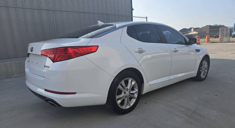 2013 Kia Optima EX photo 17