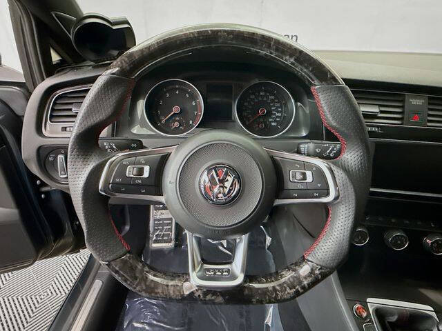 2017 Volkswagen Golf GTI SE