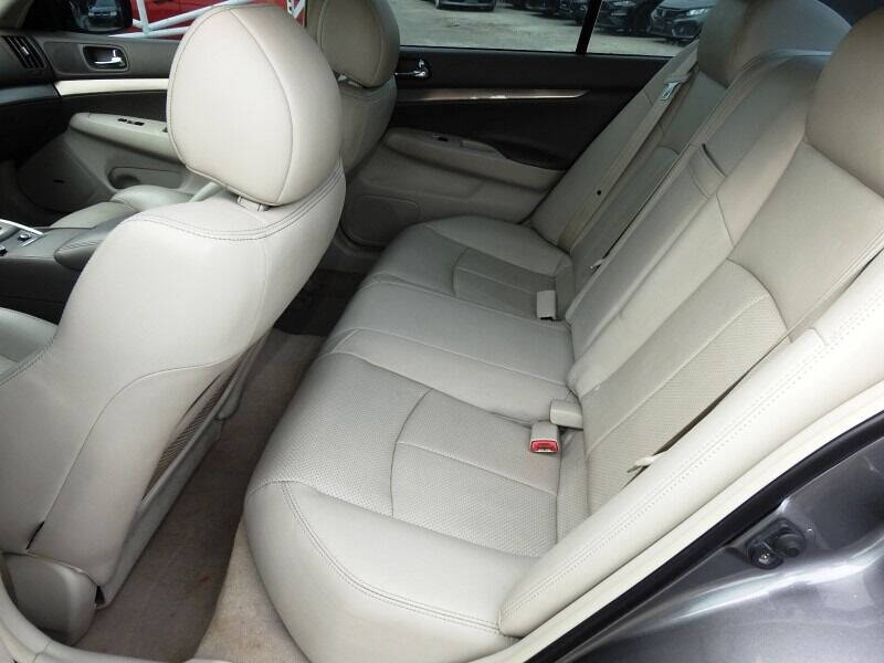 2012 Infiniti G37 Sedan  - $11,900