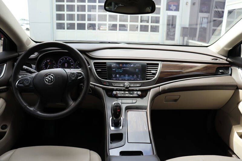 2017 Buick LaCrosse Essence