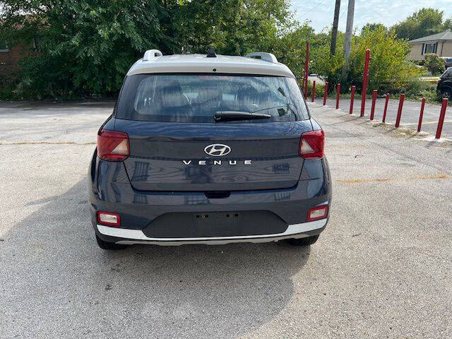 2022 Hyundai Venue SEL