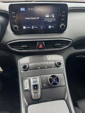 2023 Hyundai Santa Fe SE