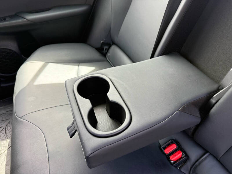 2020 Toyota Prius XLE AWD-e