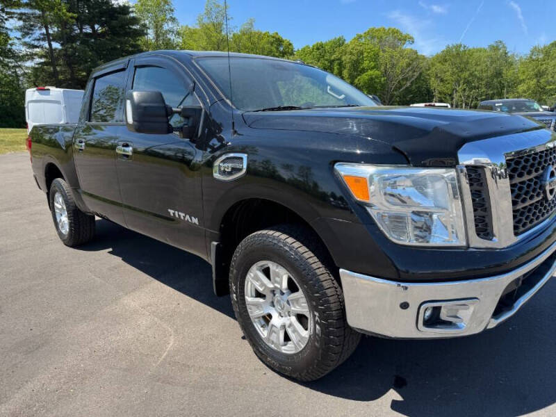 2017 Nissan Titan