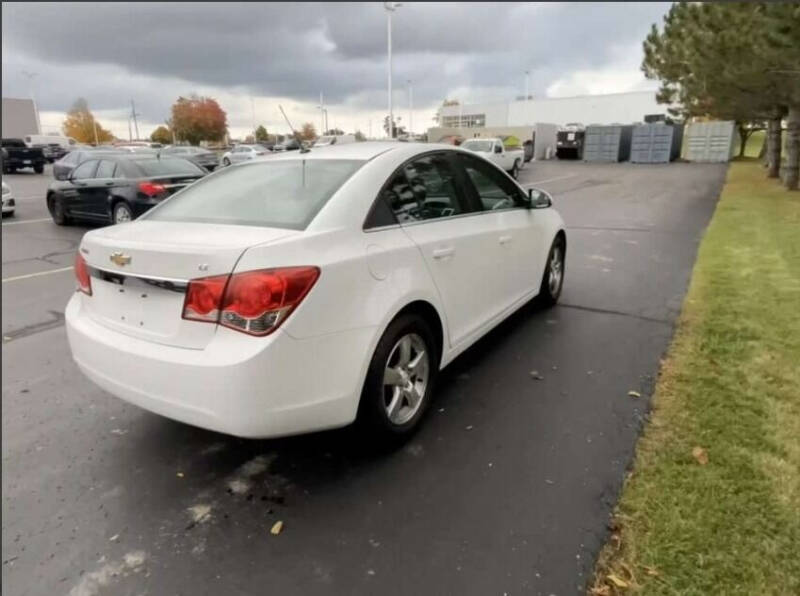 2012 Chevrolet Cruze 1FL photo 2