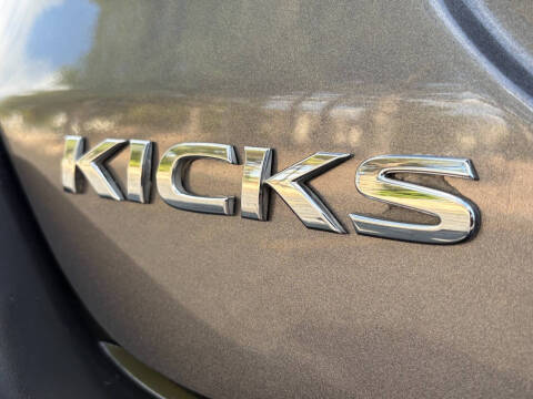 2020 Nissan Kicks S