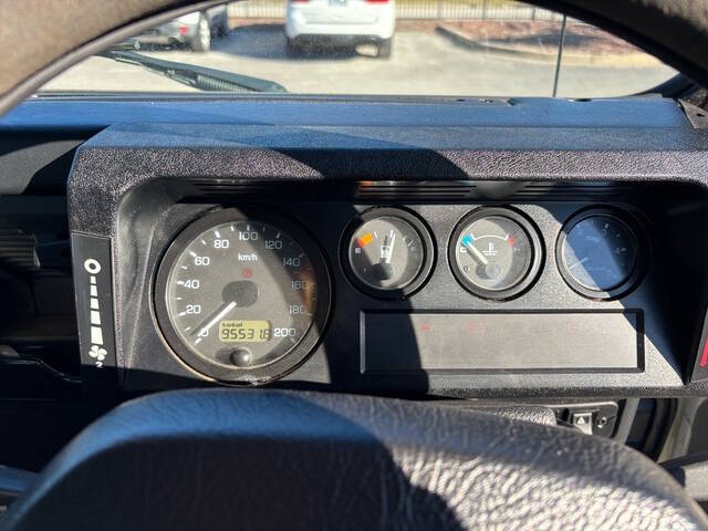 1999 Land Rover Defender 28