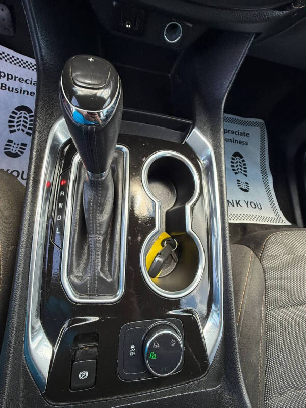 2020 Chevrolet Traverse LT Cloth
