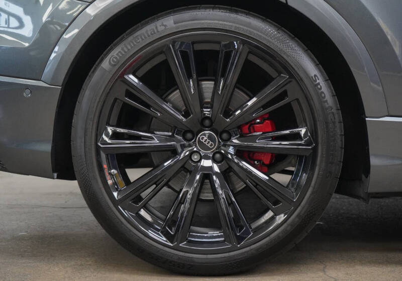 2023 Audi SQ8 4.0T quattro Premium Plus