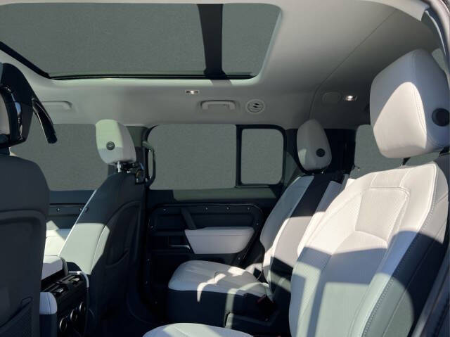 2026 Land Rover Defender 130 P300 S