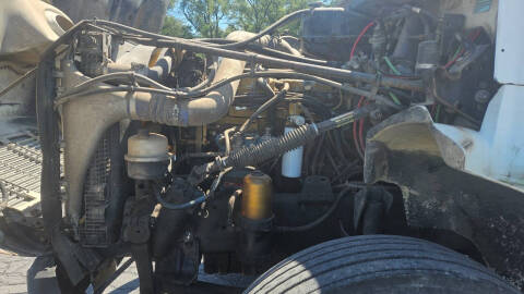 2000 Freightliner FL112