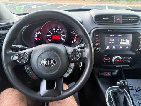 2018 Kia Soul +