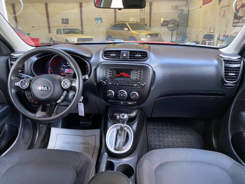 2015 Kia Soul +