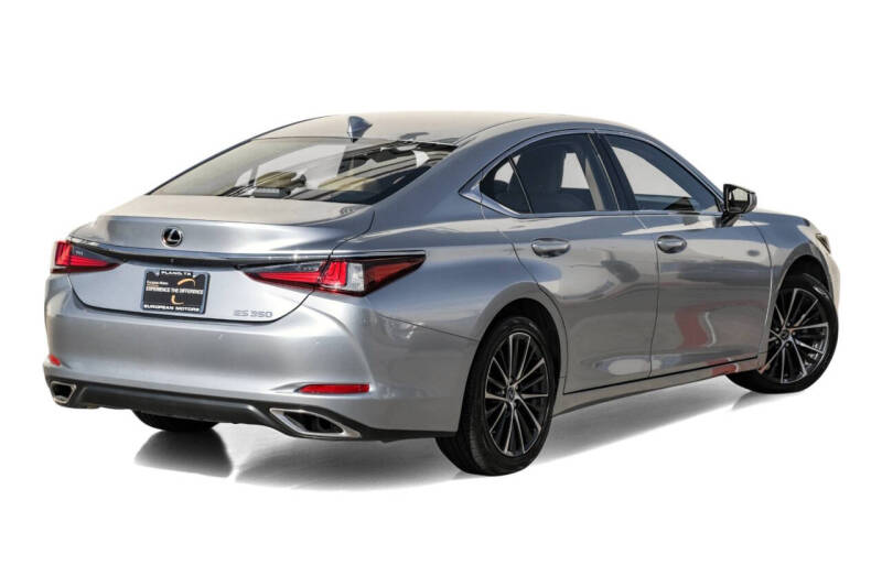 2022 Lexus ES 350