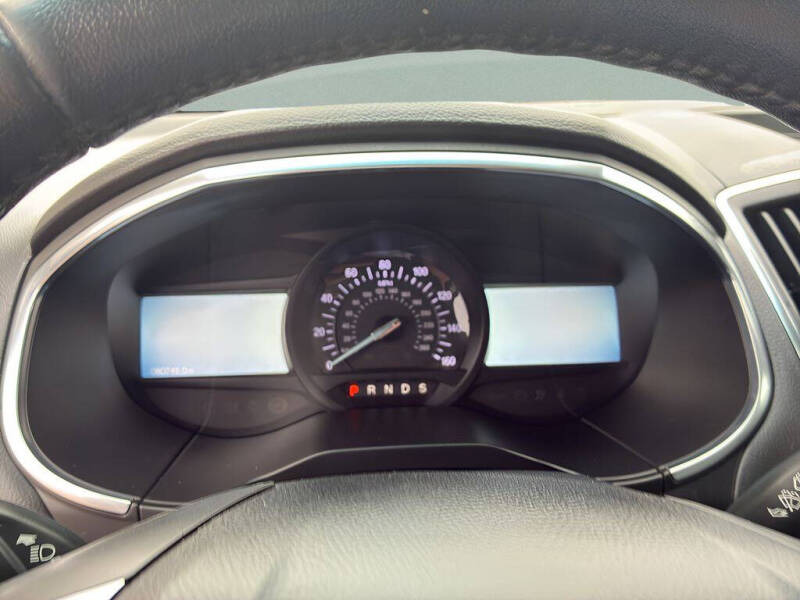 2021 Ford Edge Titanium