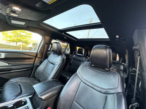 2020 Ford Explorer ST