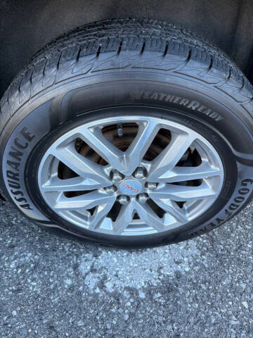 2017 GMC Acadia SLE-2