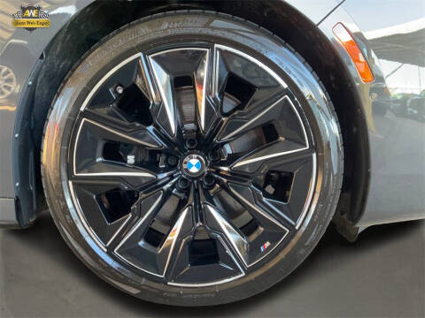 2023 BMW 7 Series 740i