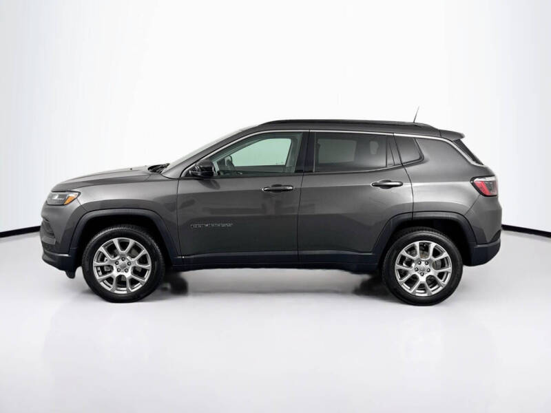 2022 Jeep Compass Latitude Lux