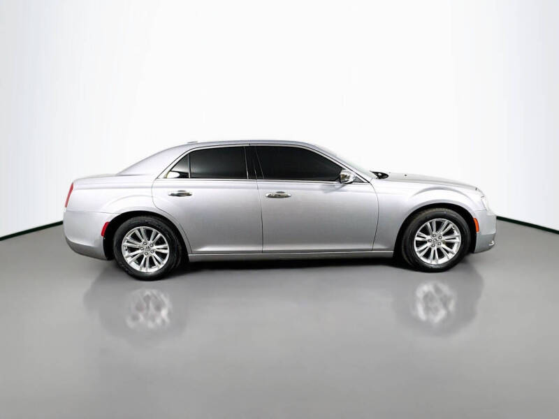 2016 Chrysler 300 C