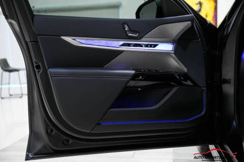 2025 BMW 7 Series 740i