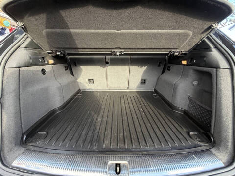 2012 Audi Q5 3.2 quattro Premium Plus